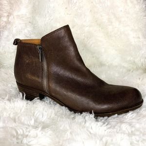 Lucky Brand Boots Basel Brown Booties Heeled